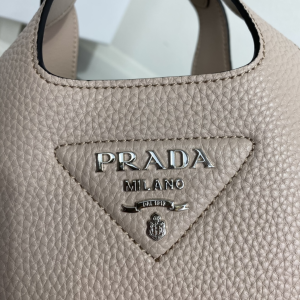 Essenceofluxury Womens Handbags Prada Super Mini Leather Tote Bag in Pink 1BA349 18x15x10CM A101PP880 AA194656 Essenceofluxury Womens Handbags Prada Super Mini Leather Tote Bag in Pink 1BA349 18x15x10CM A101PP880 AA194656