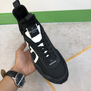 Essenceofluxury Mens Shoes Valentino Vlogo Black Leather Sneakers 38 To 44 A151PP680 AA194939