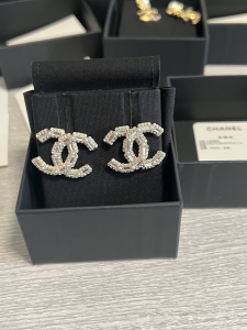 Essenceofluxury Womens Jewelry Chanel Crystals CC Logo Earrings A152PP180 AA194983