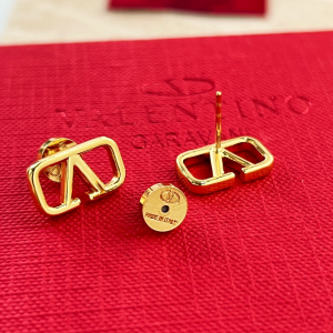 Essenceofluxury Womens Jewelry Valentino Vlogo Signature Earrings Gold A62PP180 AA195066