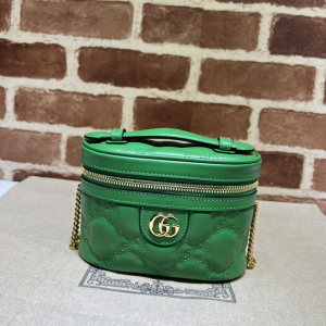 Essenceofluxury Womens Handbags Gucci GG Matelasse Leather Top Handle Mini Bag with Chain in Green 723770 16x10x5CM A09PP680 AA195050 Essenceofluxury Womens Handbags Gucci GG Matelasse Leather Top Handle Mini Bag with Chain in Green 723770 16x10x5CM A09PP680 AA195050