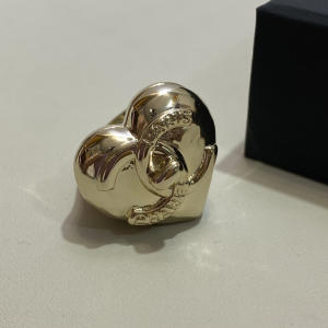 Essenceofluxury Womens Jewelry Chanel Turnlock CC Logo Gold Heart Rings A152PP180 AA195468