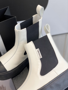 Essenceofluxury Womens Shoes Chanel White Leather Ankle Boot 35 To 40 A151PP580 AA195278