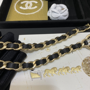 Essenceofluxury Womens Belts Chanel CC Chain and Leather Belts A152PP280 AA196018