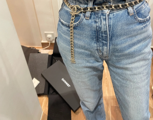 Essenceofluxury Womens Belts Chanel CC Chain and Leather Belts A152PP280 AA196018