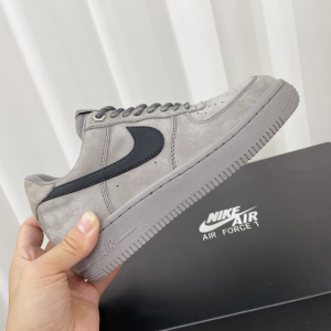 Nike Air Force 1 Low Top Sneakers Gray Leather 44 Nike Air Force 1 Low Top Sneakers Gray Leather 44