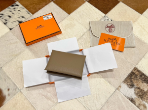 Essenceofluxury Free Gift Hermes Calvi Duo Compact Card Holder in Gray A62PP85 AA196207