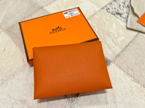 Essenceofluxury Free Gift Hermes Calvi Duo Compact Card Holder in Orange A62PP85 AA196210