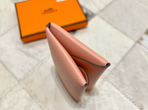 Essenceofluxury Free Gift Hermes Calvi Duo Compact Card Holder in Pink A62PP85 AA196209