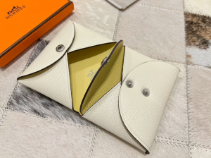 Essenceofluxury Free Gift Hermes Calvi Duo Compact Card Holder in White A62PP85 AA196208