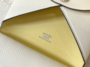 Essenceofluxury Free Gift Hermes Calvi Duo Compact Card Holder in White A62PP85 AA196208