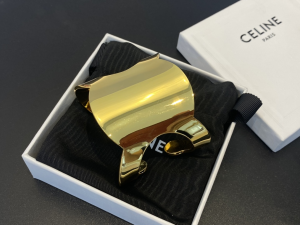 Essenceofluxury Womens Jewelry Celine Triomphe Shadow Cuff Bracelets in Gold A39PP280 AA196204