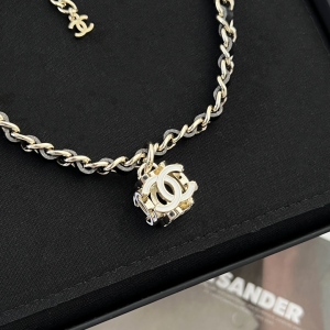 Essenceofluxury Womens Jewelry Chanel CC Logo Leather and Chain Necklace A62PP180 AA196214