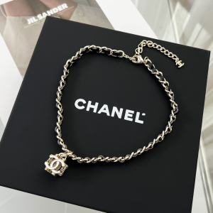 Essenceofluxury Womens Jewelry Chanel CC Logo Leather and Chain Necklace A62PP180 AA196214