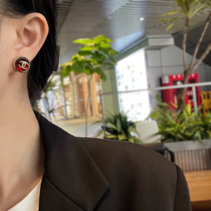 Essenceofluxury Womens Jewelry Chanel Gold CC Logo Round Earrings Red A62PP180 AA196216