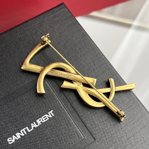 Essenceofluxury Womens Jewelry Saint Laurent YSL Opyum Brooch A62PP180 AA196218