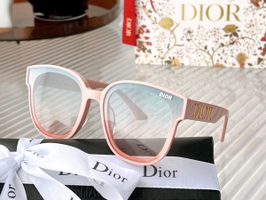 Dior Luxury Eyewear Sunglasses DE8067 Pink 