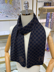 Louis Vuitton Petit Damier Scarf NM Brown
