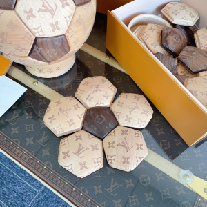 Essenceofluxury Womens Accessories Louis Vuitton Wooden Football GI0661 A130PP1280 AA196350
