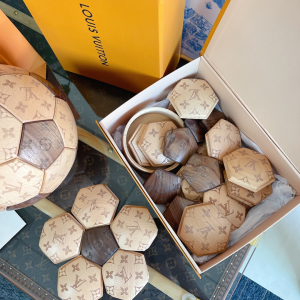 Essenceofluxury Womens Accessories Louis Vuitton Wooden Football GI0661 A130PP1280 AA196350