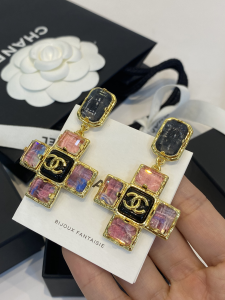 Essenceofluxury Womens Jewelry Chanel CC Logo Cross Earrings A39PP280 AA196706