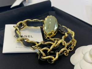 Essenceofluxury Womens Jewelry Chanel CC Logo Leather Chain Choker Necklace A39PP280 AA196707