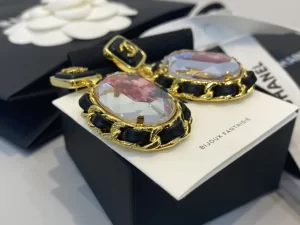 Essenceofluxury Womens Jewelry Chanel CC Logo Leather Earrings A39PP280 AA196717