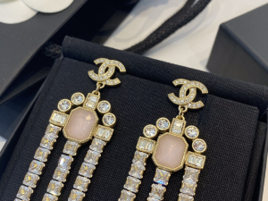 Essenceofluxury Womens Jewelry Chanel Crystals CC Logo Diamonds Earrings A39PP280 AA196724