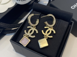 Essenceofluxury Womens Jewelry Chanel Crystals CC Logo Pendant Earrings A39PP180 AA196725
