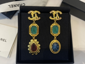 Essenceofluxury Womens Jewelry Chanel Crystals CC Logo Pendant Earrings A39PP280 AA196709