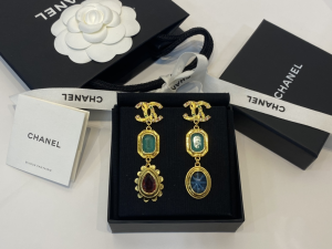 Essenceofluxury Womens Jewelry Chanel Crystals CC Logo Pendant Earrings A39PP280 AA196709