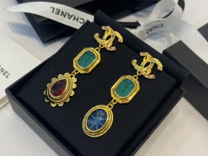 Essenceofluxury Womens Jewelry Chanel Crystals CC Logo Pendant Earrings A39PP280 AA196709