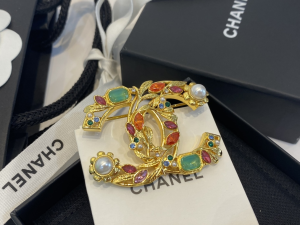 Essenceofluxury Womens Jewelry Chanel Gold Multicolor CC Logo Brooch A39PP180 AA196712