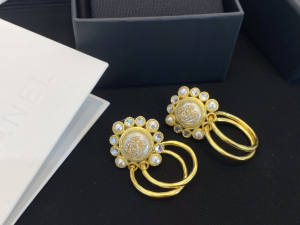 Essenceofluxury Womens Jewelry Chanel Vintage Earrings A39PP180 AA196719