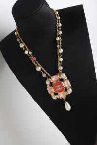 Essenceofluxury Womens Jewelry Chanel Vintage Pearls Necklaces A39PP380 AA196727