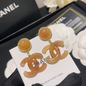 Essenceofluxury Womens Jewelry Chanel Beige CC Logo Earrings A173PP280 AA197002