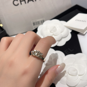 Essenceofluxury Womens Jewelry Chanel CC Logo Crystals Rings A173PP180 AA196999