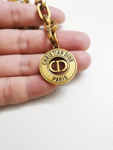 Essenceofluxury Womens Belts Dior 30 Montaigne Chain CD Link Belt in Gold A29PP240 AA197095