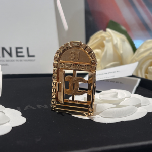 Chanel Gold CC Logo Door Brooch 