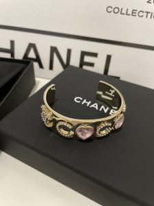 Essenceofluxury Womens Jewelry Chanel Pearls Coco Heart Open Cut Bracelets A152PP280 AA197823