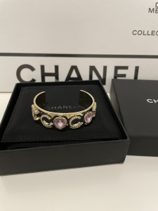 Essenceofluxury Womens Jewelry Chanel Pearls Coco Heart Open Cut Bracelets A152PP280 AA197823