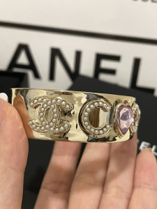 Essenceofluxury Womens Jewelry Chanel Pearls Coco Heart Open Cut Bracelets A152PP280 AA197823