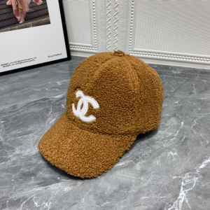 Essenceofluxury Womens Hats Chanel CC Logo Shearling Baseball Cap Hat Brown A190PP180 AA198852