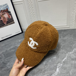 Essenceofluxury Womens Hats Chanel CC Logo Shearling Baseball Cap Hat Brown A190PP180 AA198852