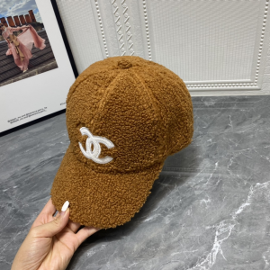 Essenceofluxury Womens Hats Chanel CC Logo Shearling Baseball Cap Hat Brown A190PP180 AA198852