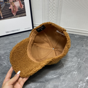 Essenceofluxury Womens Hats Chanel CC Logo Shearling Baseball Cap Hat Brown A190PP180 AA198852
