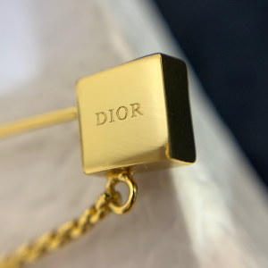 Essenceofluxury Womens Jewelry Dior Lucky Dice Brooch with Crystals A205PP280 AA198894