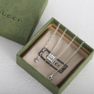 Gucci Sterling Silver Pendant Necklace 