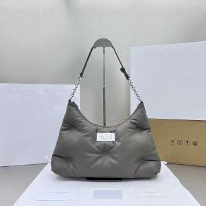 Maison Margiela Glam Slam Large Hobo Shoulder Bag Gray Quilted Nappa Leather Maison Margiela Glam Slam Large Hobo Shoulder Bag Gray Quilted Nappa Leather