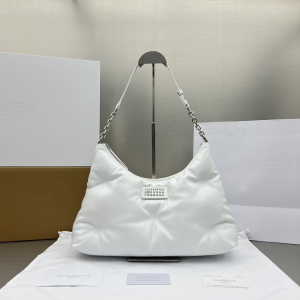 Maison Margiela Glam Slam Large Hobo Shoulder Bag White Quilted Nappa Leather Maison Margiela Glam Slam Large Hobo Shoulder Bag White Quilted Nappa Leather